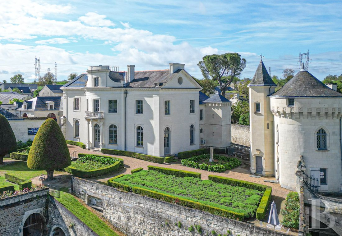 En Indre-et-Loire, à Candes-Saint-Martin, un château d’inspiration néo-gothique en belvédère sur la Loire et la Vienne - photo  n°6